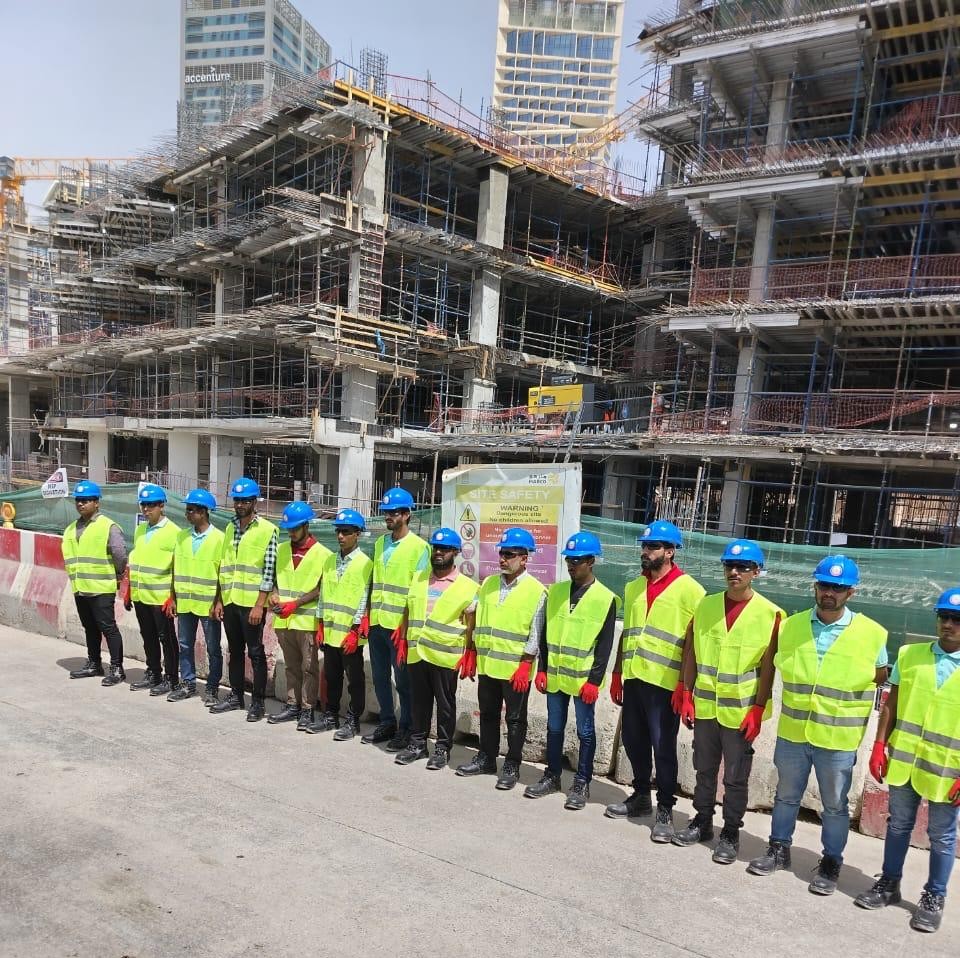 فريق أسس الإنشاء الحديثة